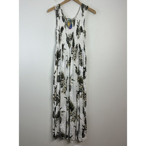 Sunny Island Hawaii Dress Womens One Size Tropical Smocked Midi White Floral NWT - Picture 1 of 8